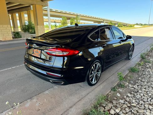 Used 2020 Ford Fusion Titanium AWD/4WD image 3