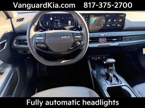 Certified 2025 Kia K4 EX image 16