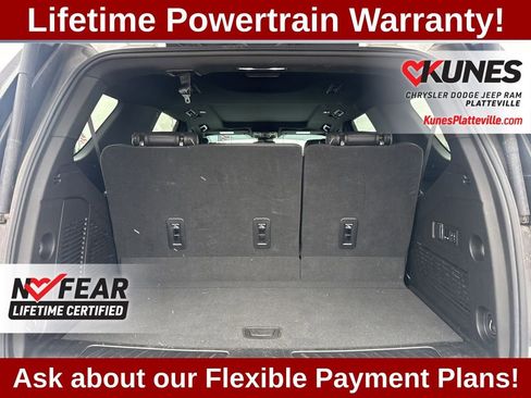 Used 2023 GMC Yukon SLT w/ SLT Luxury Package AWD/4WD image 37