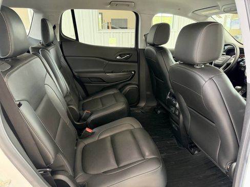 Used 2019 GMC Acadia SLT AWD/4WD image 29