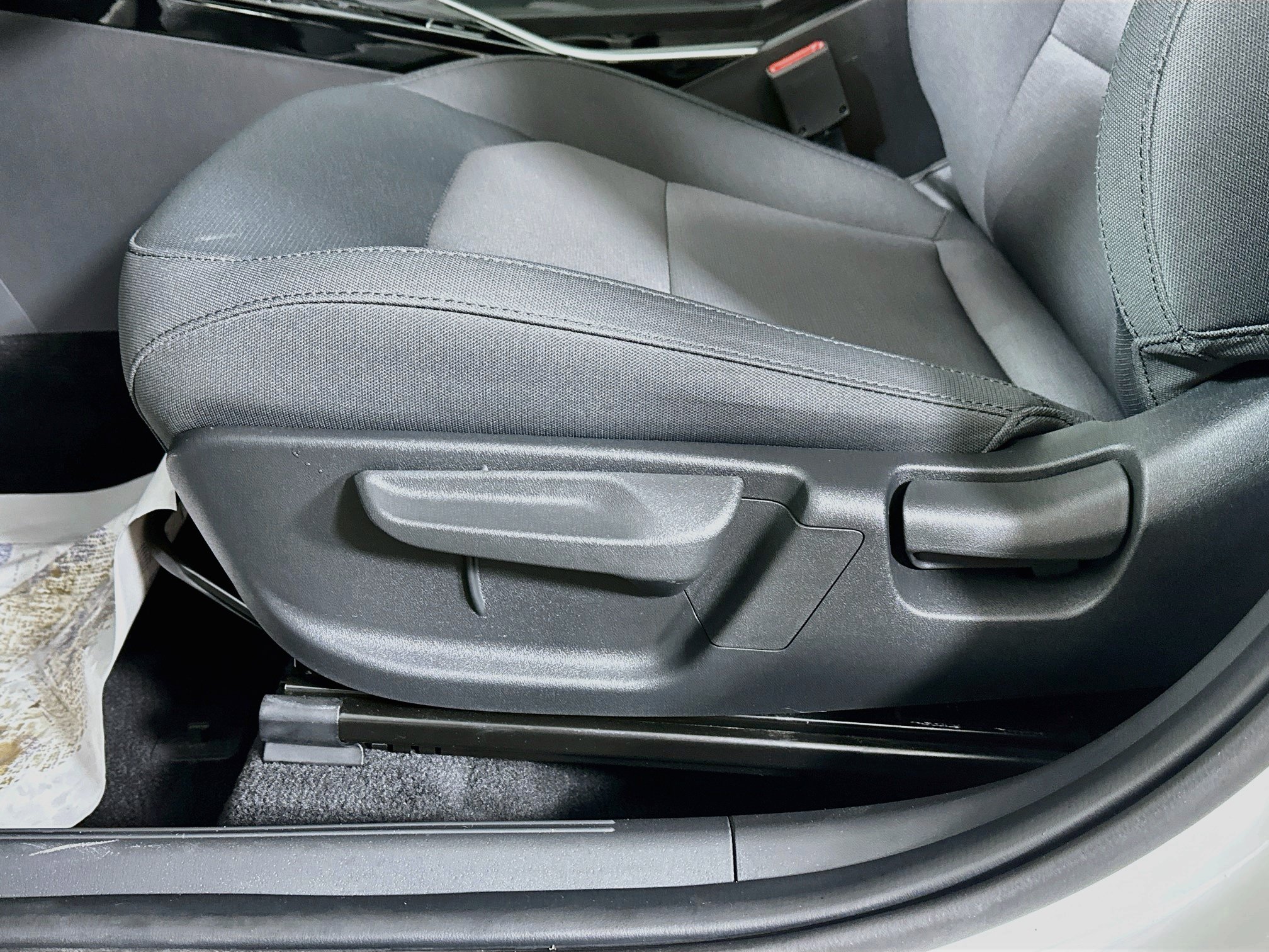 Certified 2026 Kia Niro LX FWD image 18