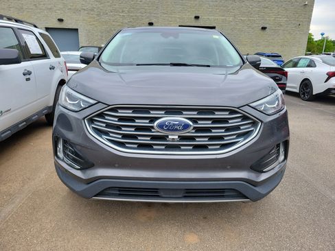 Used 2020 Ford Edge Titanium w/ Equipment Group 301A FWD image 2