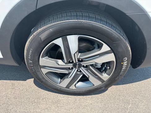 Certified 2023 Kia Sorento SX Prestige AWD/4WD image 18