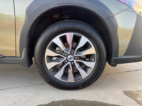 Used 2025 Subaru Outback Limited w/ Popular Package #2 image 29