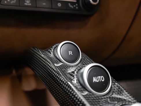 Used 2021 Ferrari 812 GTS image 72