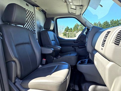 Used 2019 Nissan NV 1500 S image 27