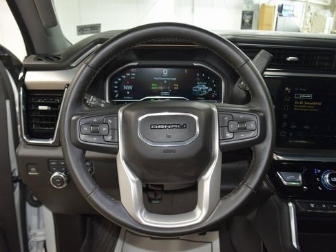 Used 2024 GMC Sierra 3500 Denali w/ Denali Reserve Package image 41