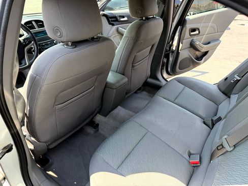 Used 2015 Chevrolet Malibu LS image 28