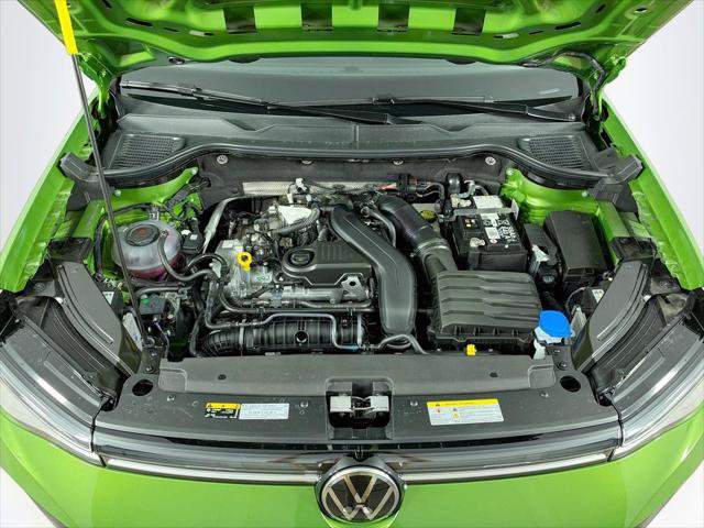New 2027 Volkswagen Taos SE AWD/4WD image 30