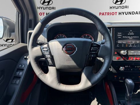 Used 2026 Nissan Frontier PRO-4X AWD/4WD image 12