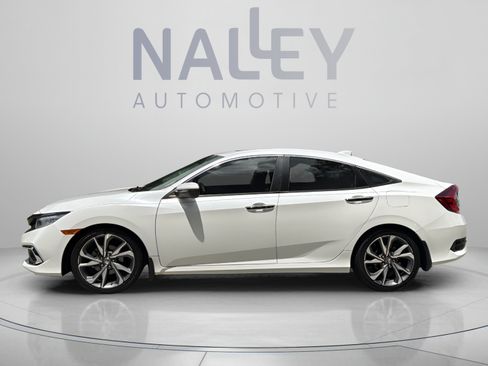 Used 2019 Honda Civic Touring image 2