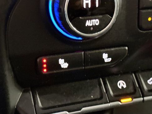 Used 2022 Chevrolet Silverado 1500 LT image 21