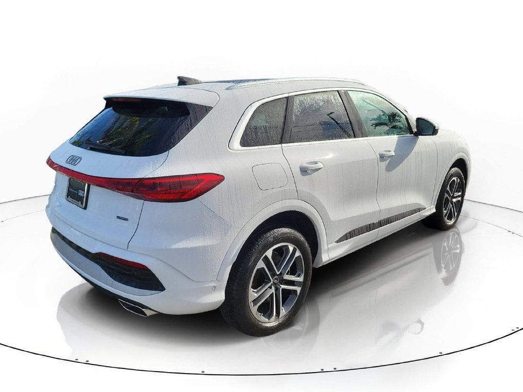 Certified 2025 Audi Q5 Premium w/ Convenience Package AWD/4WD image 4