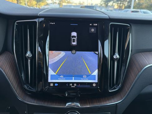 Certified 2023 Volvo XC60 B5 Plus w/ Protection Package image 25