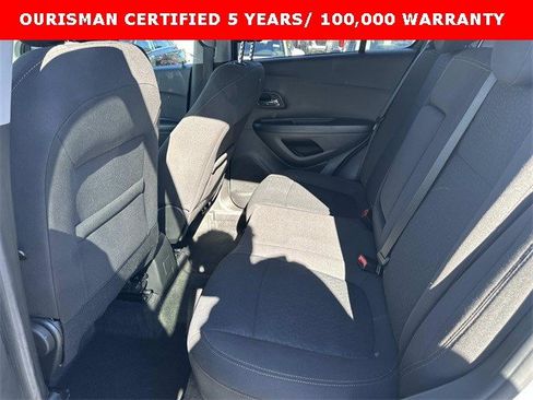 Certified 2022 Chevrolet Trax LS w/ Tint and Cruise Package image 12