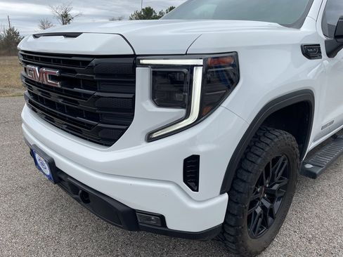 Used 2024 GMC Sierra 1500 Elevation w/ X31 Off-Road Package image 9