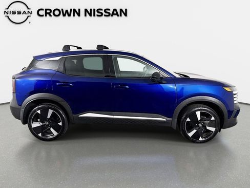 Certified 2026 Nissan Kicks SR FWD image 4