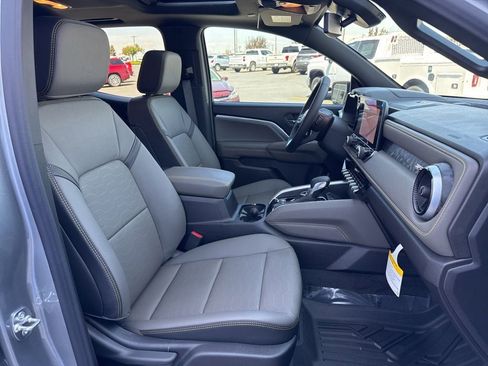 New 2026 Chevrolet Colorado ZR2 w/ Technology Package AWD/4WD image 44