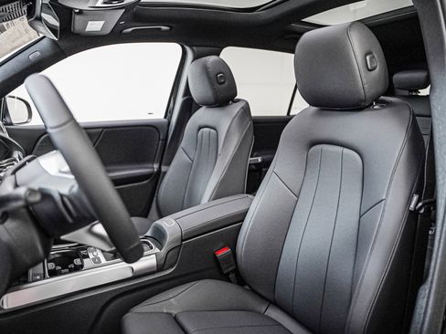 New 2026 Mercedes-Benz GLB 250 250 image 11