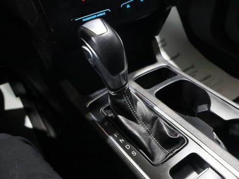 Used 2019 Ford Escape SE image 27