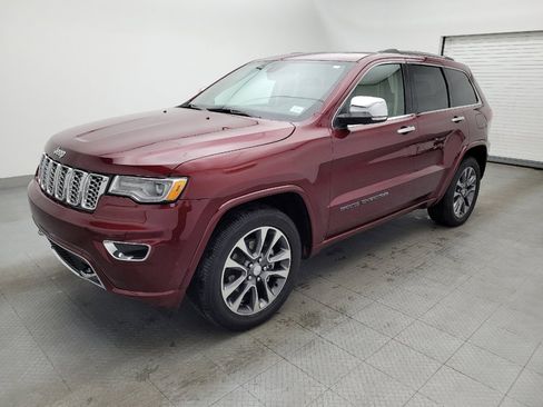 Used 2018 Jeep Grand Cherokee Overland image 2