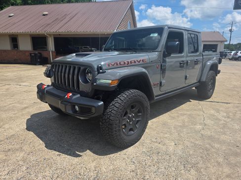 Used 2023 Jeep Gladiator Mojave w/ LED Lighting Group AWD/4WD image 1