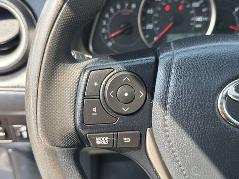 Used 2014 Toyota RAV4 XLE AWD/4WD image 14