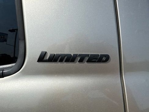 Used 2007 Toyota Tundra Limited RWD image 10