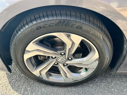 Used 2018 Honda Accord EX image 20