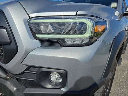 Used 2023 Toyota Tacoma TRD Off-Road w/ Technology Package AWD/4WD image 6
