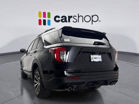 Used 2023 Ford Explorer ST image 3