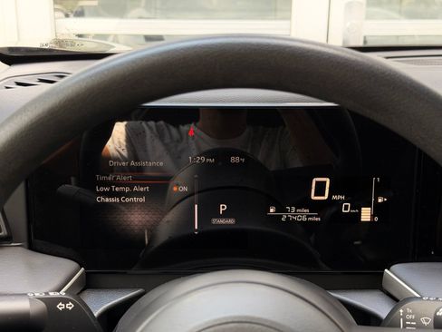 Used 2025 Nissan Kicks S AWD/4WD image 35