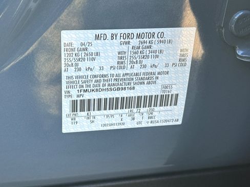 Used 2025 Ford Explorer Active w/ Active Comfort Package image 29