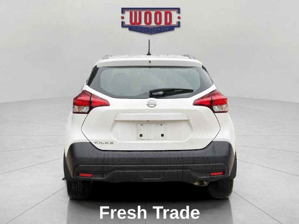 Used 2018 Nissan Kicks S FWD image 5