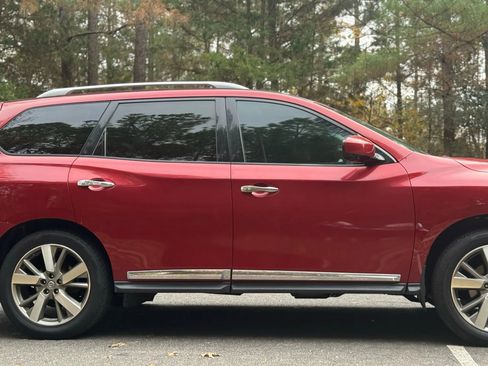 Used 2014 Nissan Pathfinder Platinum w/ Platinum Premium Package image 4
