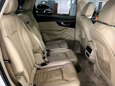 Used 2017 Audi Q7 3.0T Premium Plus w/ Premium Plus Package image 30
