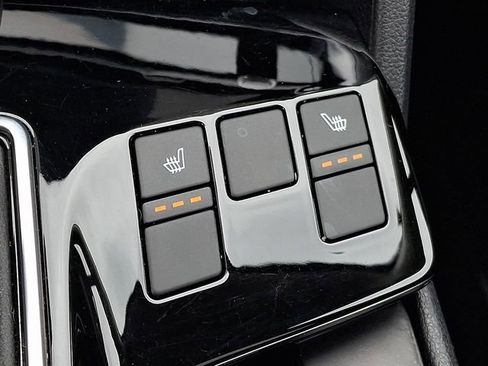 Used 2025 Kia Sportage EX w/ Premium Package FWD image 25