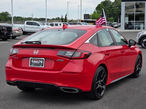 Used 2023 Honda Civic Sport Touring image 4