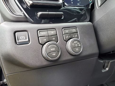 New 2026 Chevrolet Silverado 2500 ZR2 w/ LPO, Dark Essentials Package AWD/4WD image 12