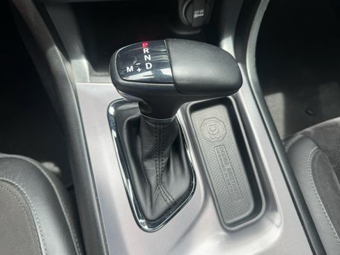 Used 2022 Dodge Charger R/T w/ Plus Group RWD image 26