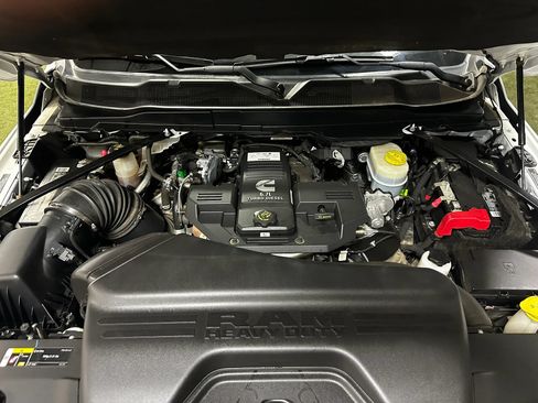 Used 2022 RAM 2500 Big Horn AWD/4WD image 25