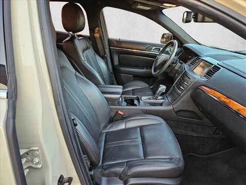 Used 2015 Lincoln MKS FWD image 16