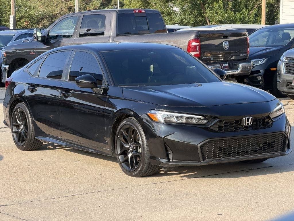 Used 2026 Honda Civic Sport image 2