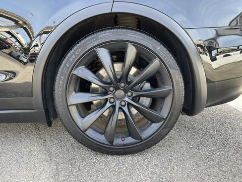 Used 2018 Tesla Model X 100D image 63