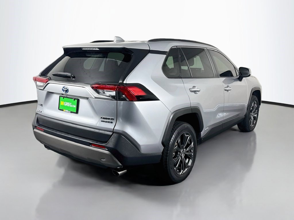Used 2022 Toyota RAV4 Limited AWD/4WD image 10