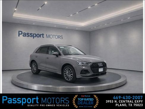 Used 2024 Audi Q3 2.0T Premium w/ Convenience Package AWD/4WD image 2