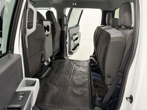 Used 2023 Ford F250 XLT w/ FX4 Off-Road Package image 14