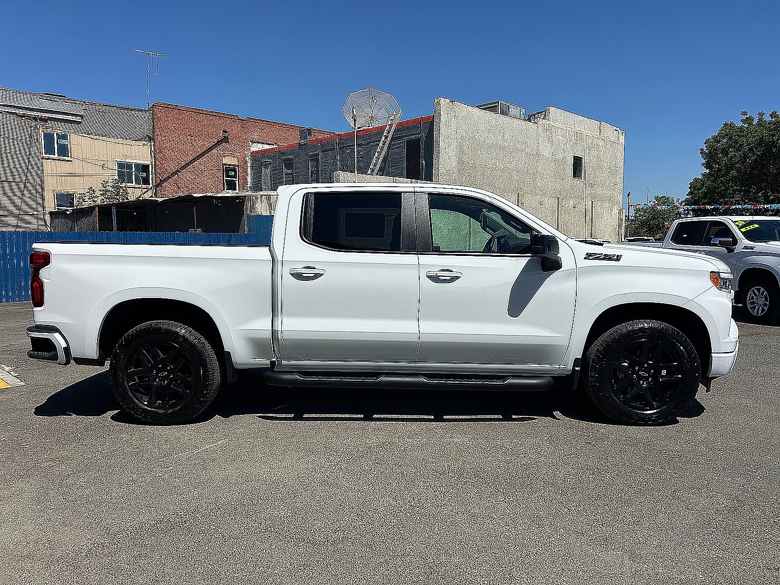 New 2026 Chevrolet Silverado 1500 RST w/ Z71 Off-Road Package AWD/4WD image 2