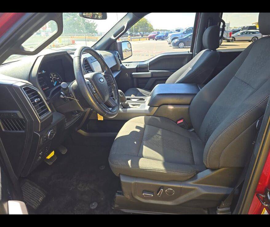 Used 2018 Ford F150 XLT w/ Equipment Group 302A Luxury AWD/4WD image 3