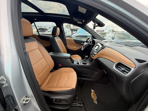 Used 2018 Chevrolet Equinox Premier FWD image 25
